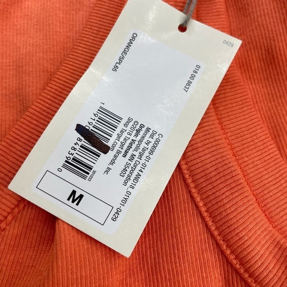 Simple Scoop Neck Tank - Picture 5 of 8